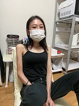 mia2 jp online show from 10/12/25, 09:54