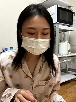 mia2 jp online show from 11/15/25, 01:53