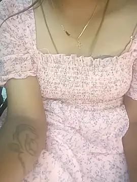 Snapshot of tamil_thaara03 chatting on 02/14/26, 07:25 tamil thaara03 online show from 02/14/26, 07:25