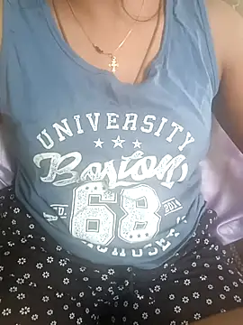 Snapshot of tamil_thaara03 chatting on 02/01/26, 07:39 tamil thaara03 online show from 02/01/26, 07:39