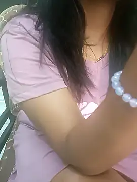 Snapshot of tamil_thaara03 chatting on 01/11/26, 06:48 tamil thaara03 online show from 01/11/26, 06:48