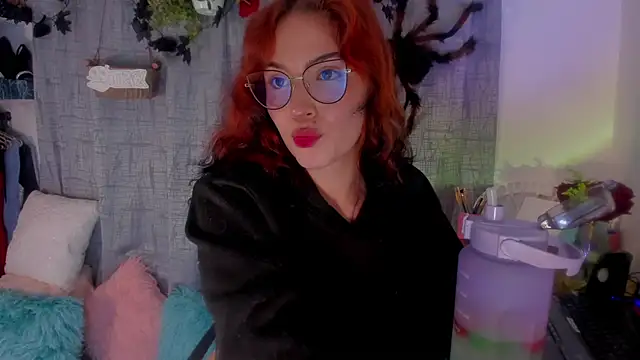 AmaruBloom online show from 10/29/25, 04:11