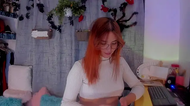 AmaruBloom online show from 10/24/25, 05:50