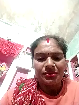 Snapshot of LOVE-VIKA chatting on 10/17/25, 04:42 LOVE-VIKA online show from 10/17/25, 04:42