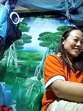 asakaka online show from 10/14/25, 08:53