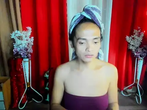 xAsianTOPModelx online show from 04/24/26, 08:38