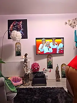 Snapshot of KirraWhite chatting on 10/25/25, 05:57 KirraWhite online show from 10/25/25, 05:57