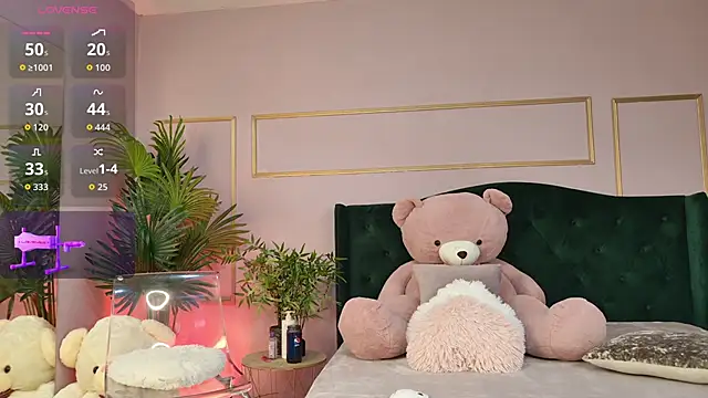 KirraWhite online show from 04/02/26, 05:03