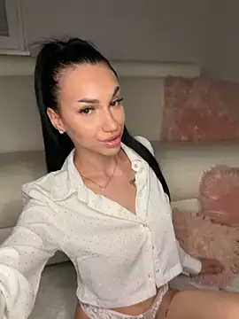 ilariea girl online show from 03/25/26, 09:57