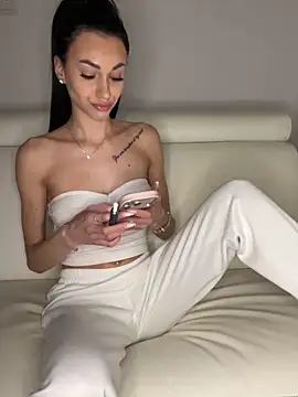 ilariea girl online show from 02/10/26, 08:08