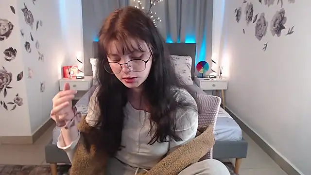 Snapshot of MileyRood chatting on 10/22/25, 11:25 MileyRood online show from 10/22/25, 11:25