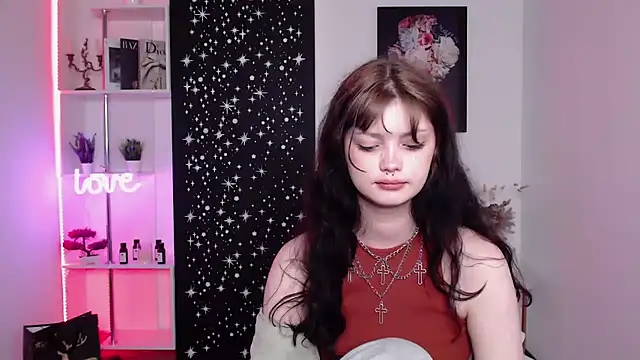 Snapshot of MileyRood chatting on 11/18/25, 02:05 MileyRood online show from 11/18/25, 02:05