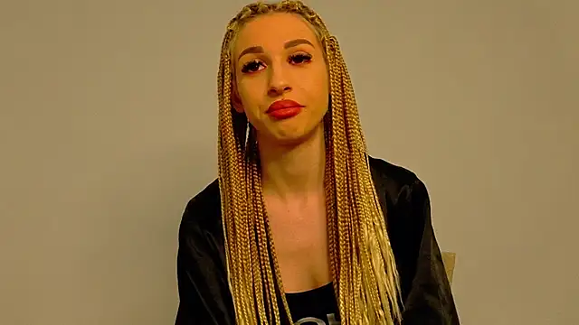 Sia a online show from 12/23/25, 06:34