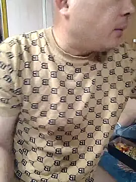 Snapshot of han515319 chatting on 02/24/26, 12:06 han515319 online show from 02/24/26, 12:06