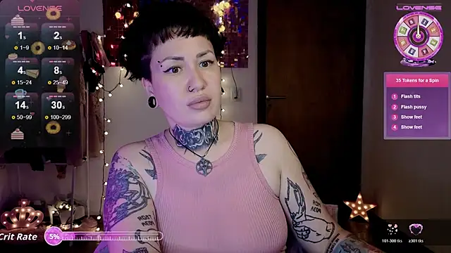 Senorita  Dakota online show from 11/15/25, 03:32