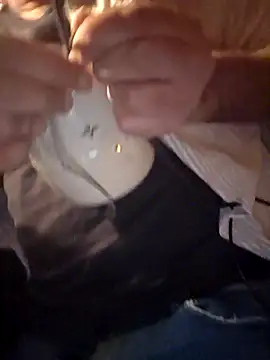 DeeBestEver online show from 11/25/25, 08:14