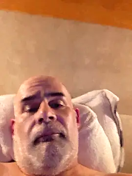 DeeBestEver online show from 11/16/25, 03:50