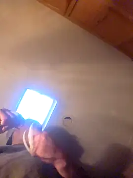 DeeBestEver online show from 04/19/26, 02:45