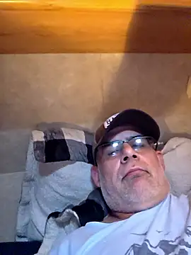 Snapshot of DeeBestEver chatting on 10/09/25, 10:54 DeeBestEver online show from 10/09/25, 10:54