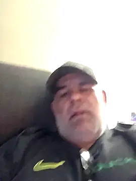 Snapshot of DeeBestEver chatting on 09/30/25, 02:34 DeeBestEver online show from 09/30/25, 02:34