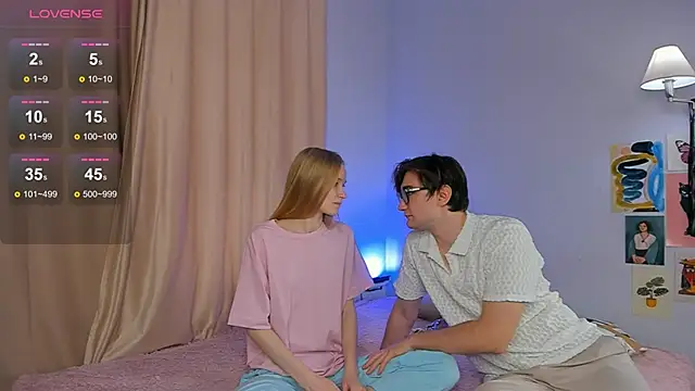 Snapshot of LoversFire chatting on 10/08/25, 12:28 LoversFire online show from 10/08/25, 12:28