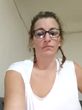 Fifi83Bell online show from 11/13/25, 10:35