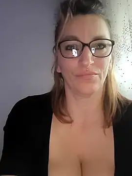 Fifi83Bell online show from 02/13/26, 02:17