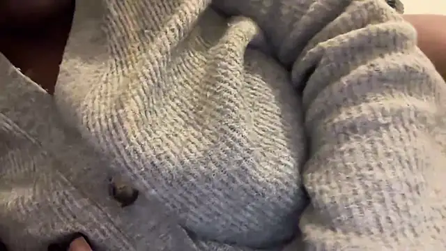 nanaisbackk online show from 10/11/25, 08:43