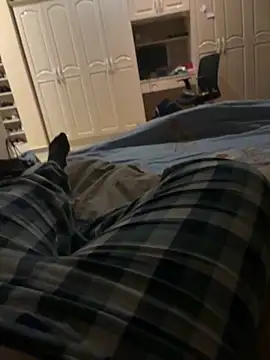 nanaisbackk online show from 12/03/25, 07:46