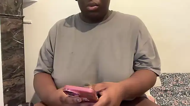 nanaisbackk online show from 11/16/25, 08:08