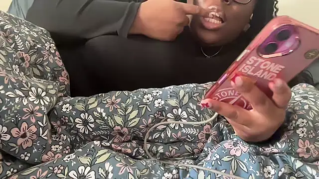 nanaisbackk online show from 02/23/26, 12:17