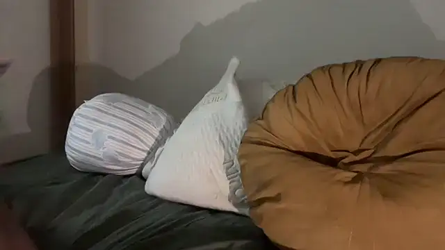 nanaisbackk online show from 10/19/25, 12:30