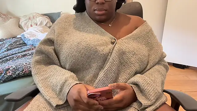 nanaisbackk online show from 02/17/26, 09:28