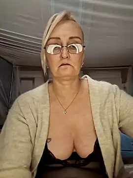 Jenny Blum online show from 11/13/25, 05:22