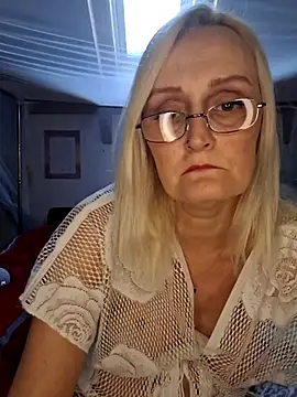 Jenny Blum online show from 11/17/25, 01:15