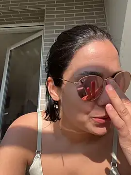 LaPetiteKim online show from 03/20/26, 08:59