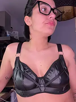 LaPetiteKim online show from 03/15/26, 08:16