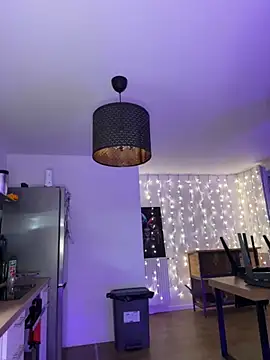 LaPetiteKim online show from 11/11/25, 08:14