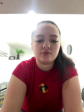 Snapshot of Victoria6989 chatting on 12/15/25, 10:21 Victoria6989 online show from 12/15/25, 10:21