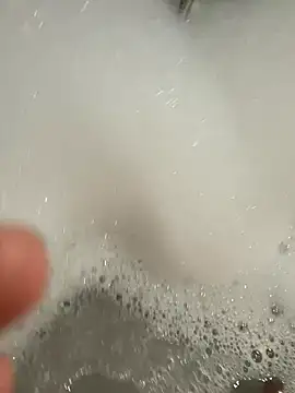 Snapshot of Victoria6989 chatting on 10/05/25, 04:42 Victoria6989 online show from 10/05/25, 04:42