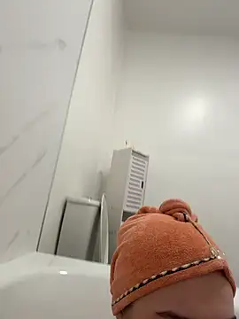 Victoria6989 online show from 02/22/26, 08:10