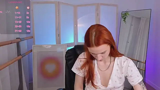 Snapshot of PollyMayer chatting on 07/11/26, 08:53 PollyMayer online show from 07/11/26, 08:53