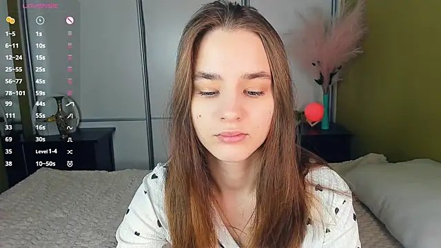 JinnyMcie online show from 04/05/26, 10:00