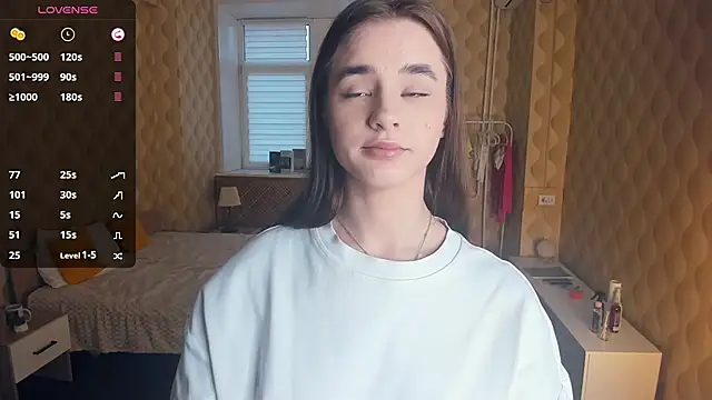 JinnyMcie online show from 11/17/25, 07:23