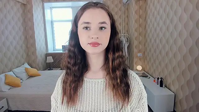 JinnyMcie online show from 10/04/25, 09:22