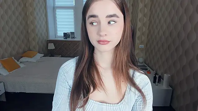 JinnyMcie online show from 10/25/25, 01:12