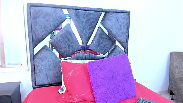 mia fox4 online show from 12/01/25, 12:39