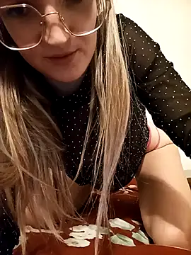 YannaMilters online show from 12/01/25, 12:39