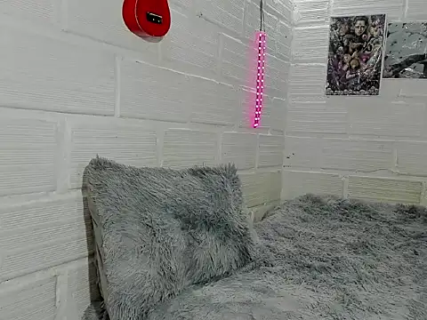 Daniell 007 online show from 10/19/25, 10:01