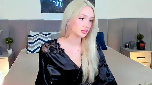 SugarWhisper online show from 11/28/25, 04:07